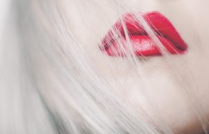化妆、美妆、唇妆、口红、柔和